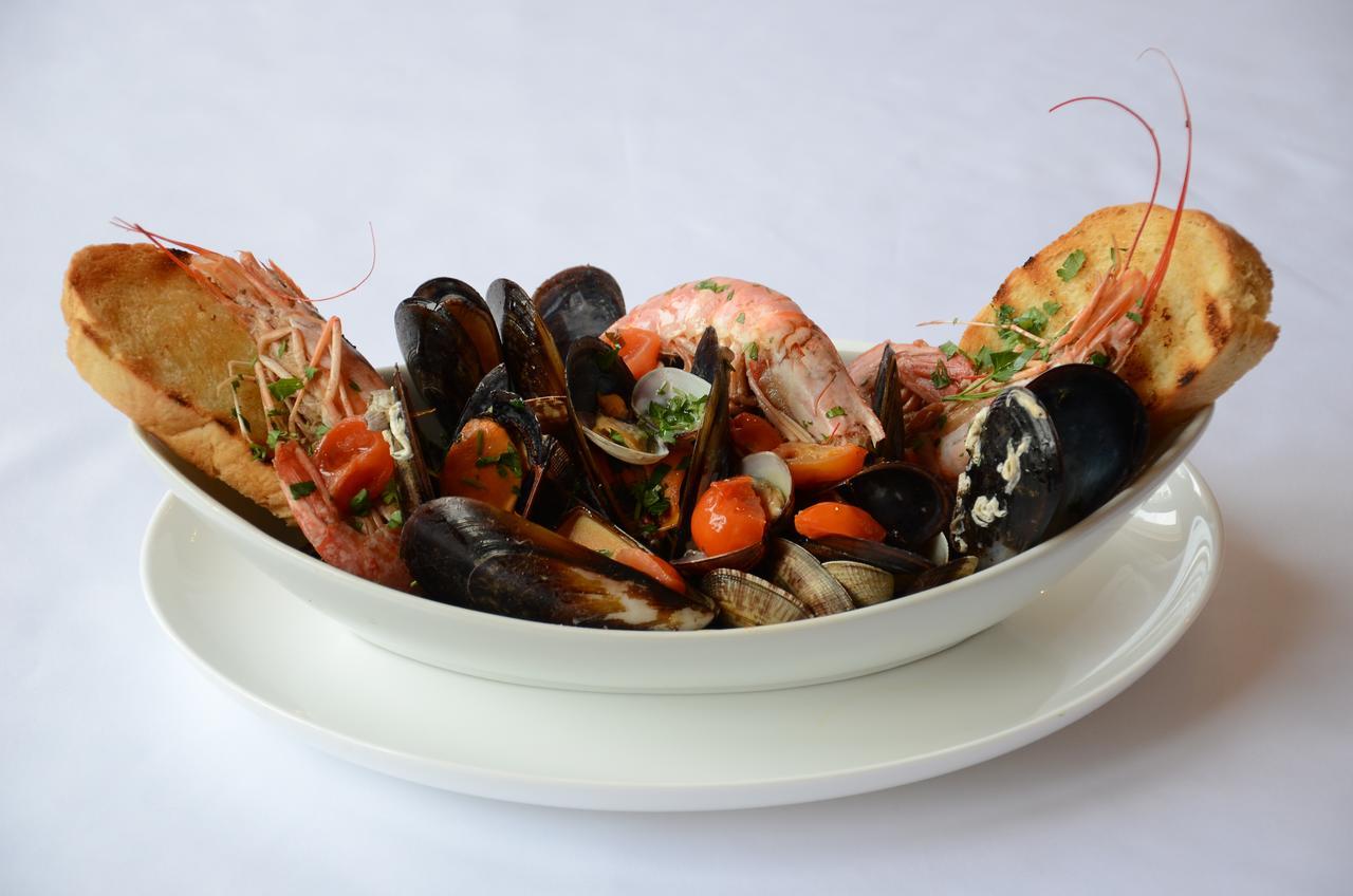 Hotel La Fenice Chiari Ngoại thất bức ảnh